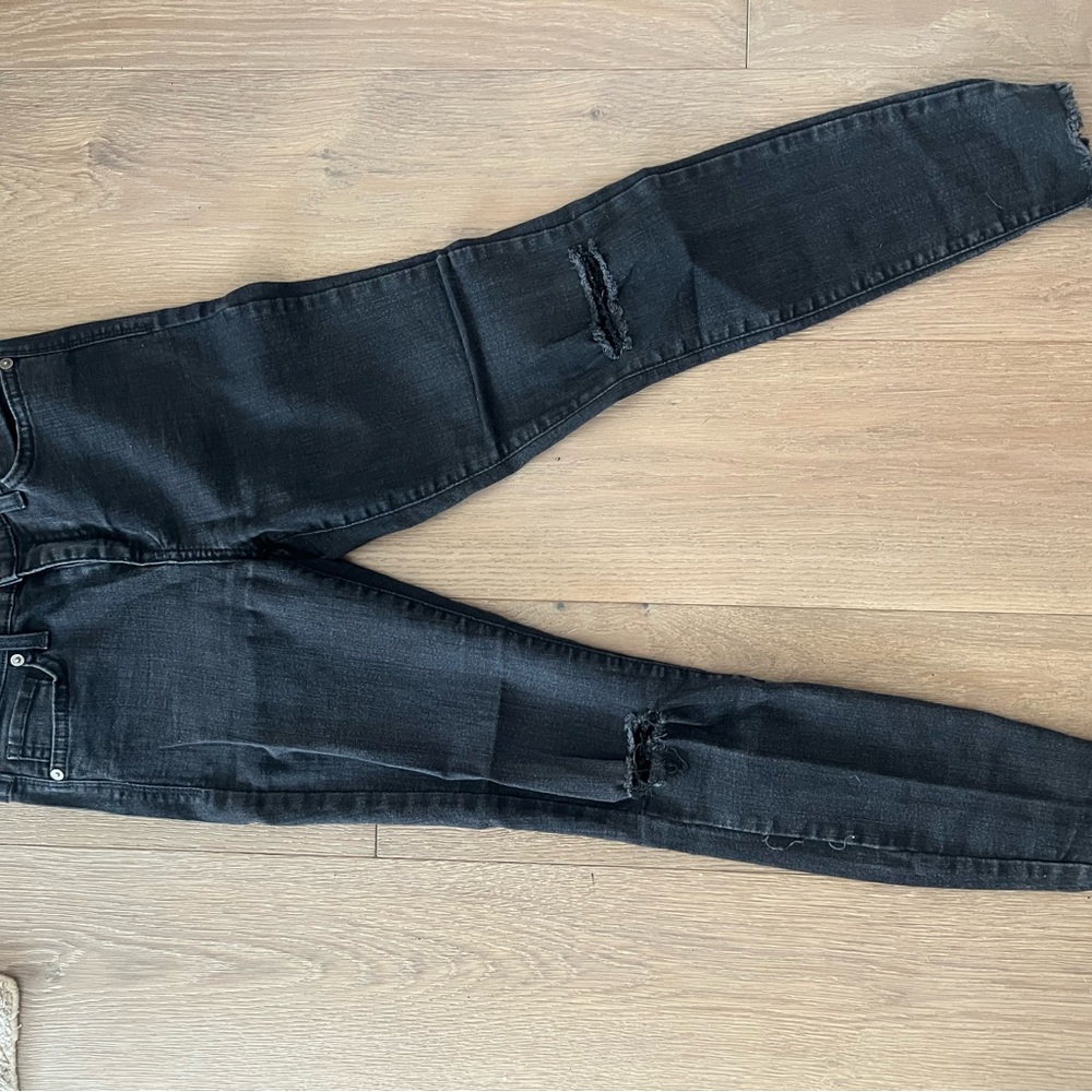 Pistola Black Distressed Jeans